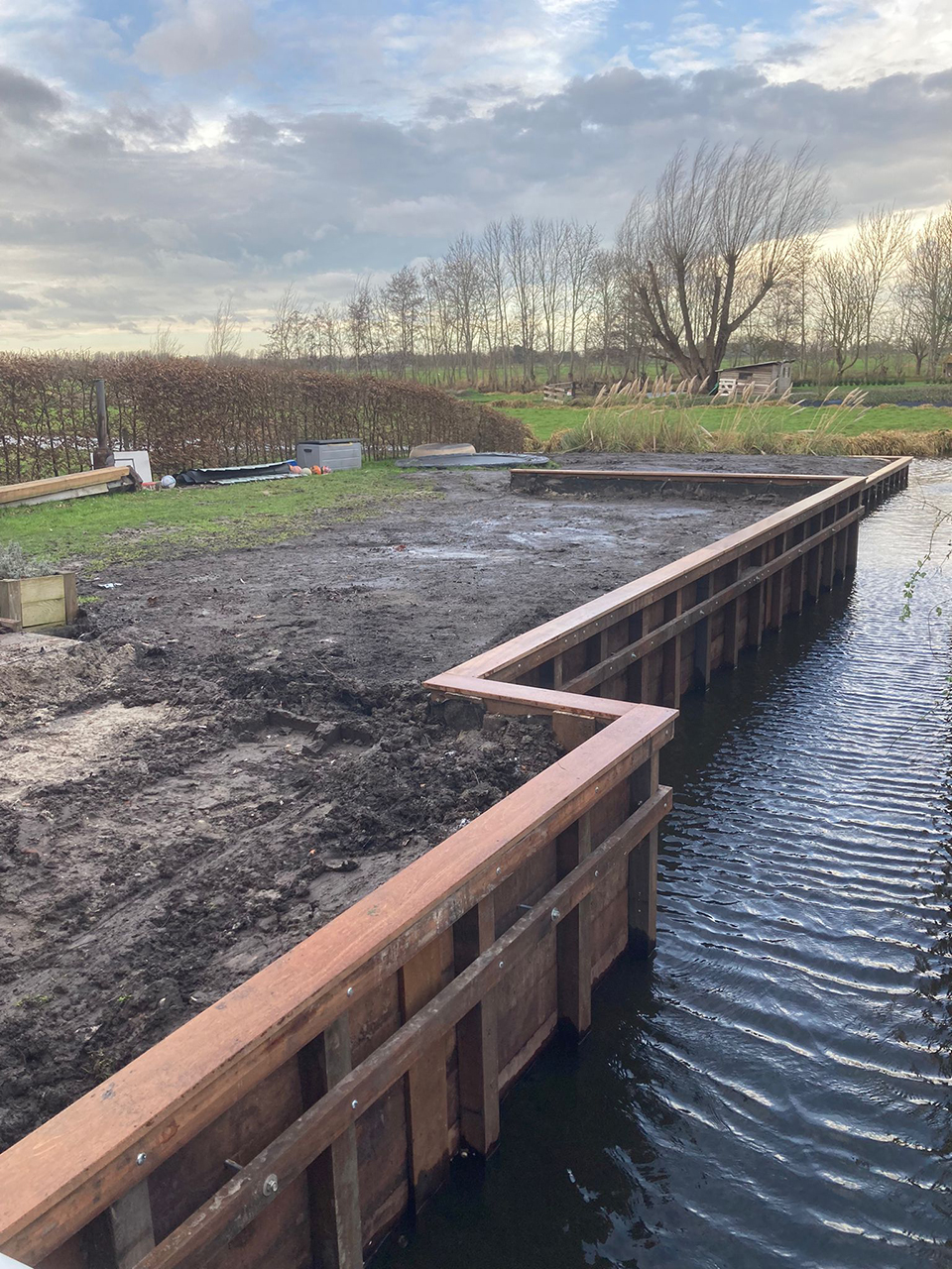 Beschoeiiingen en vlonders