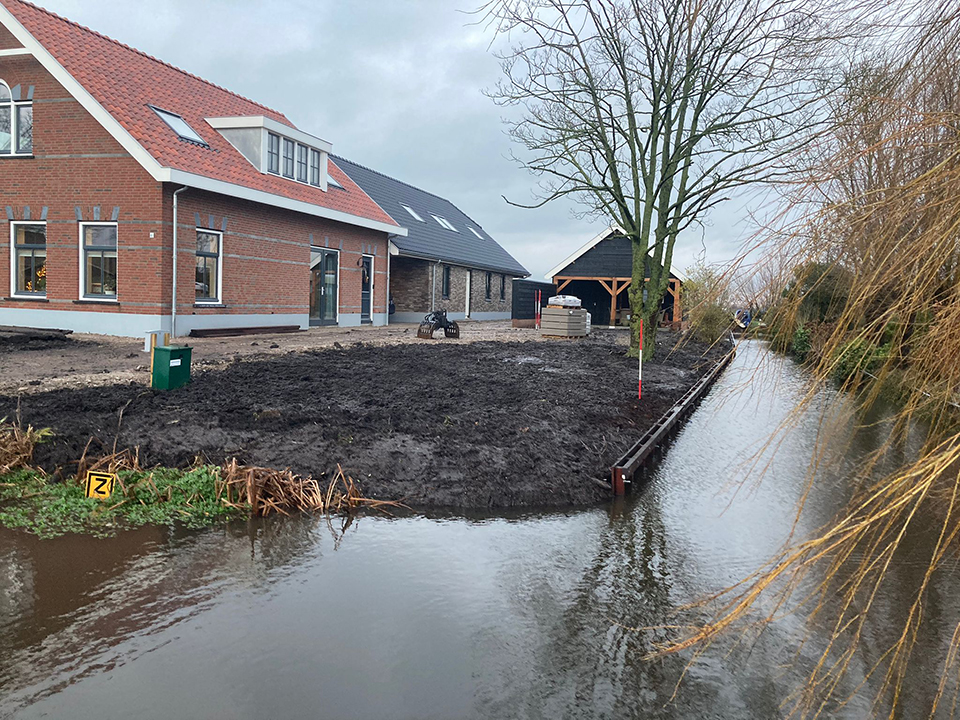 Beschoeiiingen en vlonders